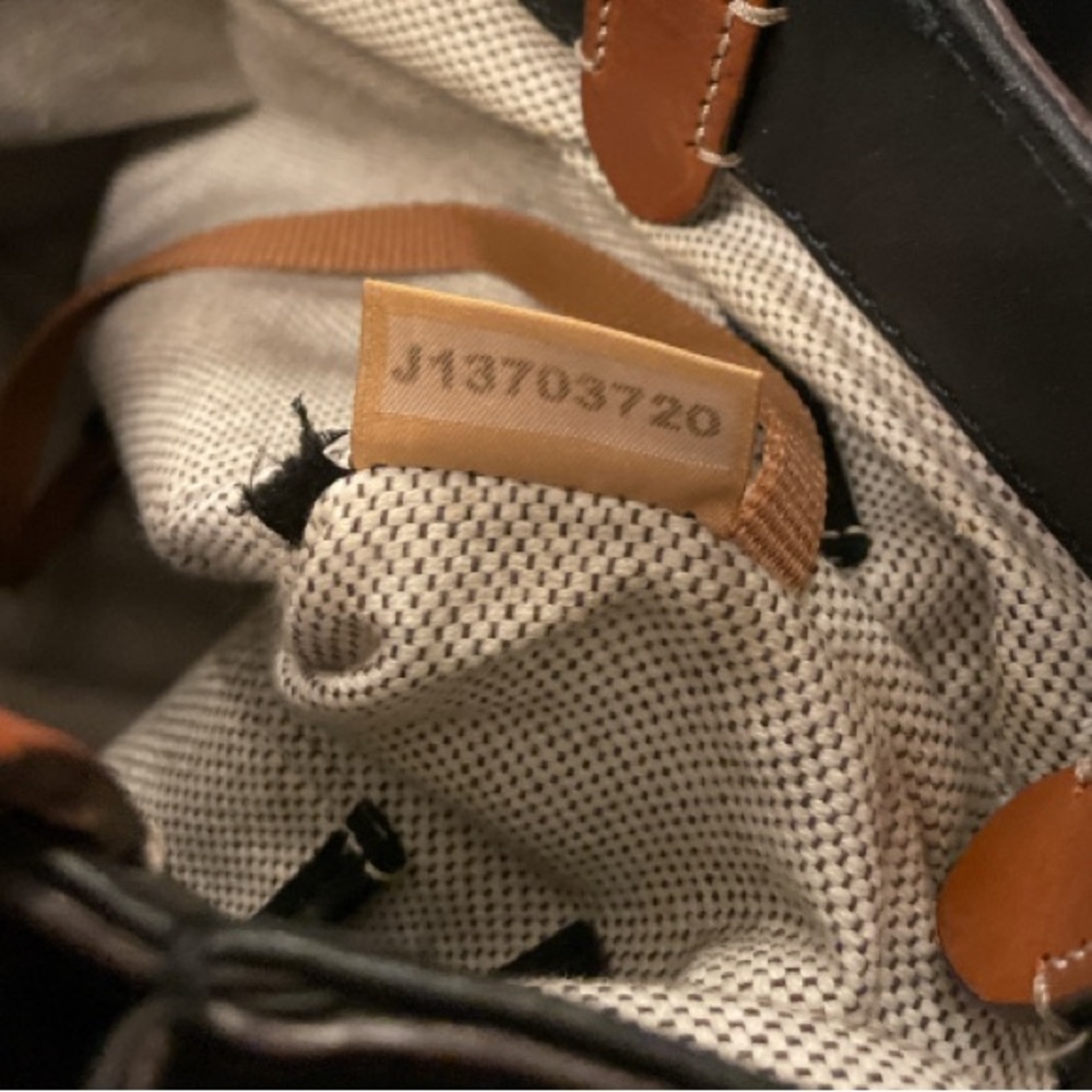 Dooney & Bourke Black Leather Barlow Large Bag - Picture 9 of 9